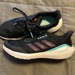 Girls Adidas size 6 sneakers